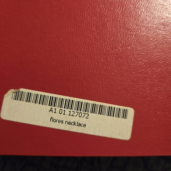 Red Envelope Flores Glass & Copper Necklace from Sandine of Satellite Jewelry - Picture 5 of 7